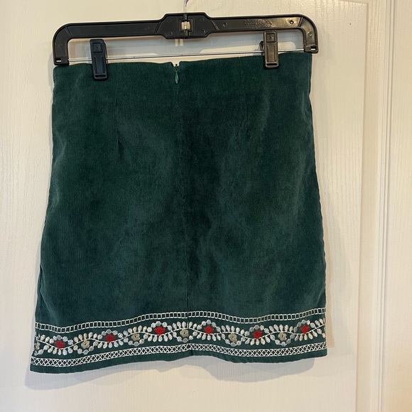 SHEIN Floral Embroidery Corduroy Bodycon Skirt. Size small - Picture 7 of 7